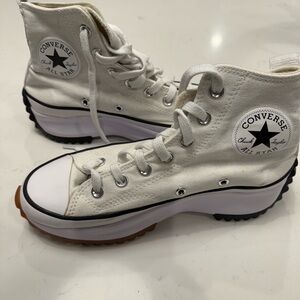 Platform converse